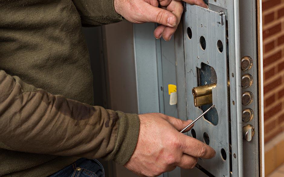Allauch changer une serrure sans clé Ankers