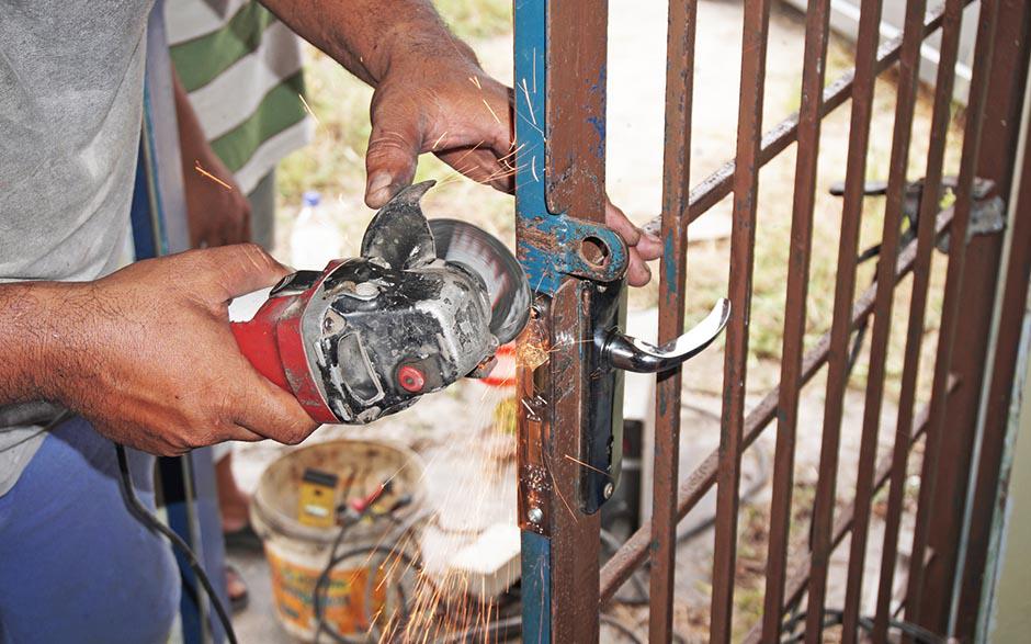 Allauch changer une serrure sans clé Ankers